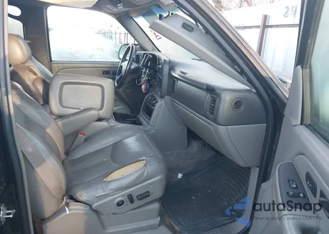 2004 Chevrolet Suburban 1500 Z71 from USA, damaged, VIN 3GNFK16ZX4G294094